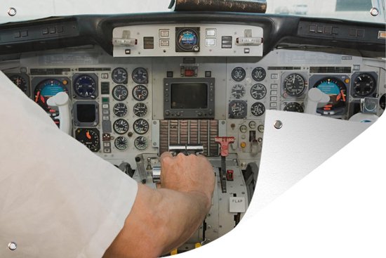 Tuindecoratie Een piloot bestuurt het vliegtuig in de cockpit - 60x40 cm - Tuinposter - Tuindoek - Buitenposter