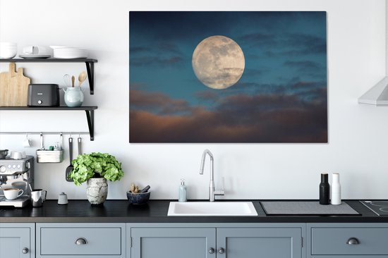 Une pleine lune entre une formation de nuages toile 140x90 cm - Tirage photo sur toile (Décoration murale salon / chambre)