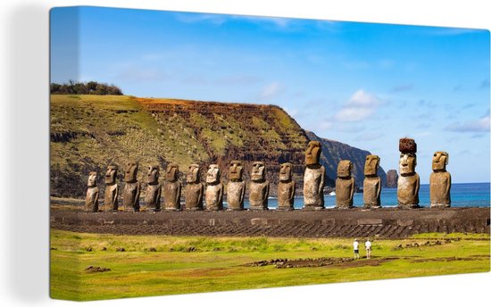Canvas schilderij 140x90 cm - Wanddecoratie Vijftien gigantische beelden van Moai in Chili - Muurdecoratie woonkamer - Slaapkamer decoratie - Kamer accessoires - Schilderijen