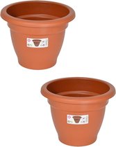 Set van 2x stuks terra cotta kleur ronde plantenpot/bloempot kunststof diameter 20 cm - Plantenbakken/bloembakken voor buiten