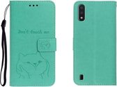 Voor Galaxy A01 reliëf Shiba Inu links en rechts lederen tas met standaard & kaartsleuf & sallet (groen)