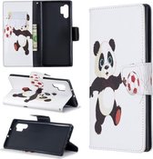 Gekleurde tekening patroon horizontale flip lederen tas met houder & kaartsleuven & portemonnee voor Galaxy Note10 + (voetbal en panda)