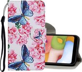 Voor Samsung Galaxy A01 Gekleurde Tekening Patroon Horizontale Flip Leren Case met Houder & Kaartsleuven & Portemonnee (Vlinder en Bloemen)
