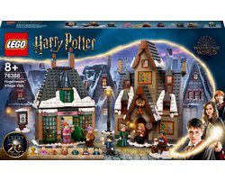 foto van LEGO Harry Potter Zweinsveld Dorpsbezoek - 76388