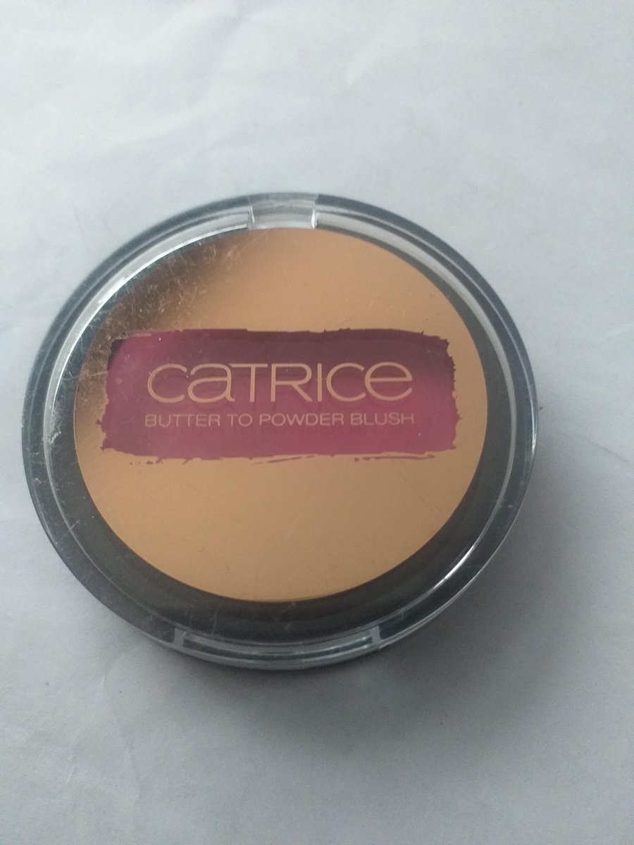 Catrice limited edition butter to powder blush C03 raspberry sorbet