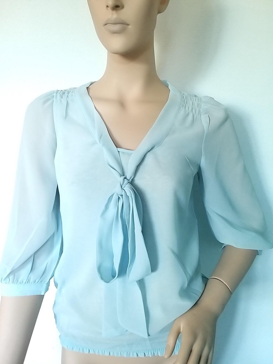 Prachtige blouse - C&S Paris - Lichtblauw - doorzichtig - Maat XS
