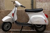 Tuinposter - Scooter - Vespa in wit  - 80 x 120 cm.