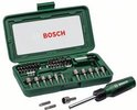 Open groene koffer met schroevendraaier en accessoires. Bosch logo zichtbaar.