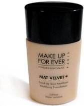 Make Up For Ever Mat Velvet matifying foundation 65