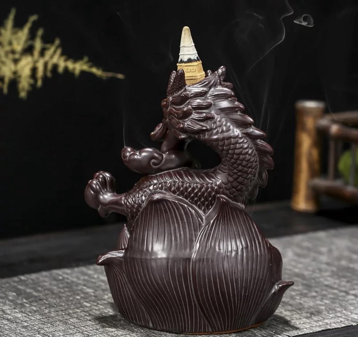 Dragon Backflow Wierookbrander, Keramische Waterval Backflow Wierook Houder Wierookbrander Wierook Stok Houder met 20 Backflow Wierook Kegels en 30 Wierook Stick voor Home Decor
