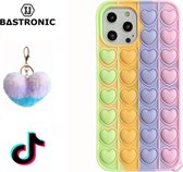 Pop It Telefoonhoesje – iPhone SE 2020 Hoesje – iPhone 8 Hoesje – iPhone 7 Hoesje – Pop It Fidget Toy – Pop It – Regenboog – Phone Case – Bekend van TikTok –  Incl. Fluffy Sleutelhanger– Bast