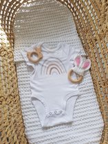 baby gift set - kraam kado - zwangerschap - romper - bijtring - houten speelgoed - babyshower