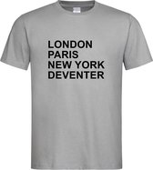 Grijs T-Shirt met “ London, Paris, New York en Deventer “ print Zwart Size M