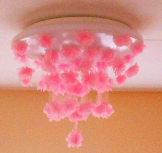 Plafonnier Funnylight avec de belles fleurs roses en organza