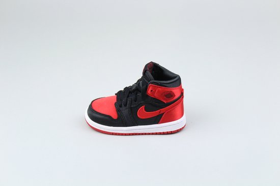 Air Jordan 1 'Satin Bred' (Peuters) maat 17