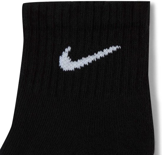 nike everyday cotton cushioned ankle socks
