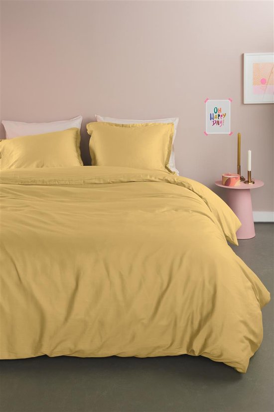 Ambiante Satin Uni dekbedovertrek - Eenpersoons - 140x200/220 cm - Licht geel van Ambiante — afbeelding 4
