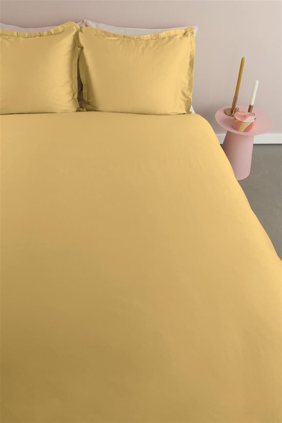 Ambiante Satin Uni dekbedovertrek - Eenpersoons - 140x200/220 cm - Licht geel van Ambiante — afbeelding 2
