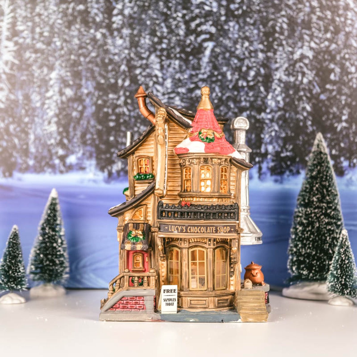 Lemax Kerstdorp Lucy's Chocolate Shop - Met verlichting – foto 7