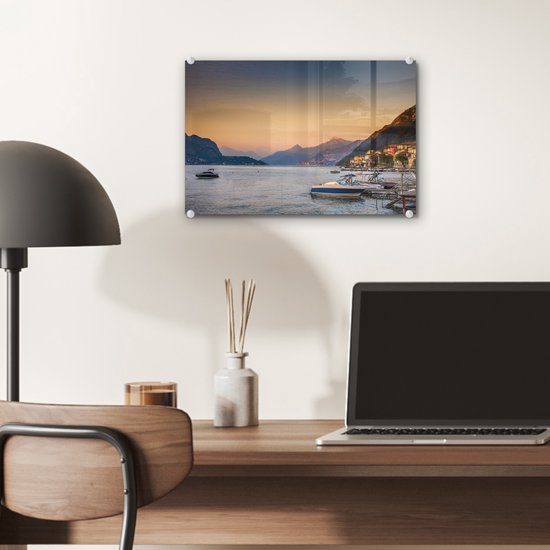 Le soleil se couche sur les montagnes du lac de Côme plexiglas 30x20 cm - Tirage photo sur Glas (Décoration murale en plexiglas)