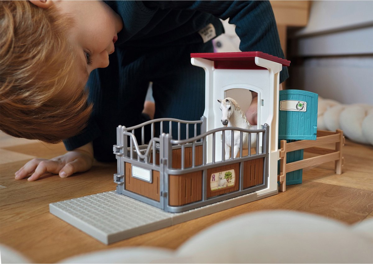 schleich HORSE CLUB - Paardenbox - Speelfigurenset - Kinderspeelgoed voor Jongens en Meisjes - 5 tot 12 jaar - 42569 — afbeelding 13