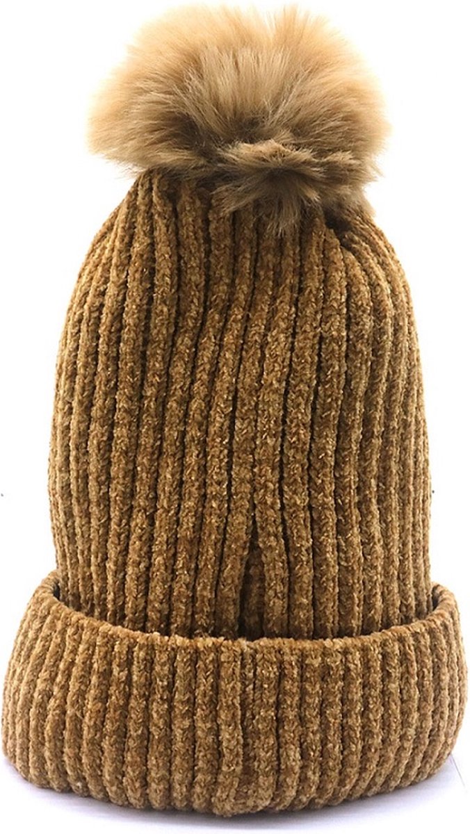 Winter Muts Gewatteerd met Pompon - Camel - One size - 100% Acryl Wol - Lekker zachte en warme Wintermuts