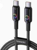 Toocki USB Laadkabel USB C naar USB C - Kleurrijke Indicator - Laptop Lader - 480MBp/s Bestanden Overzetten - 100Watt - Veilige E-Marker Chip - 6 Inwendige Draden - 1 Meter - Zwart