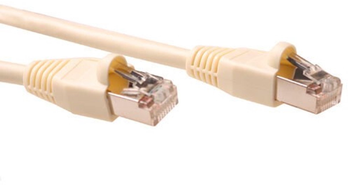 ACT Ivoor 1 meter SF/UTP CAT5E patchkabel snagless met RJ45 connectoren IB7001