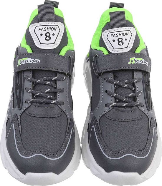 Chaussures enfant gris taille 30 (chaussure de sport)