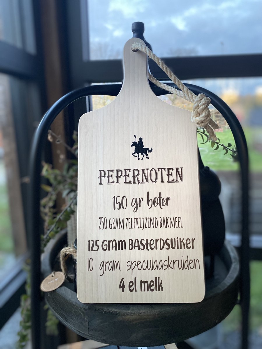 Creaties van hier - sinterklaas - serveerplank - recept pepernoten - Afmetingen 35 x 16 cm - hout