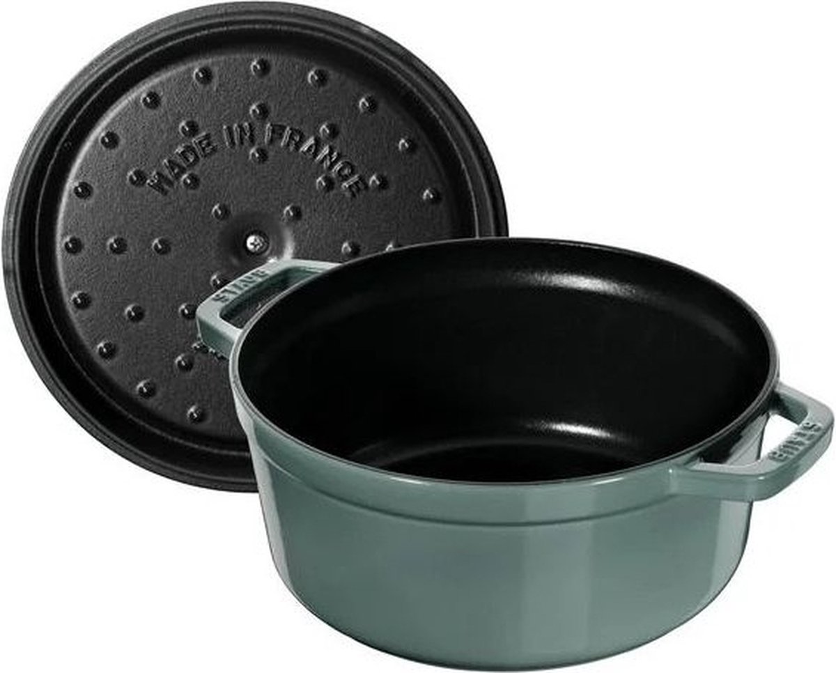 STAUB Poêle en Fonte, Ø 24 cm, Noir Mat : : Cuisine et Maison