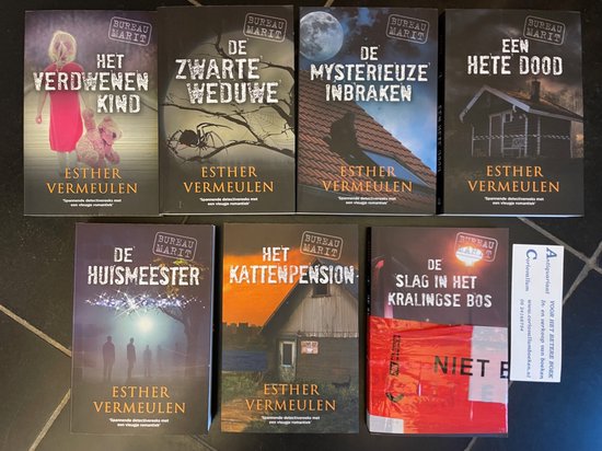 Verzameling van zeven boeken uit de 'Bureau Marit'-serie van Esther Vermeulen, waaronder 'De Huismeester'.
