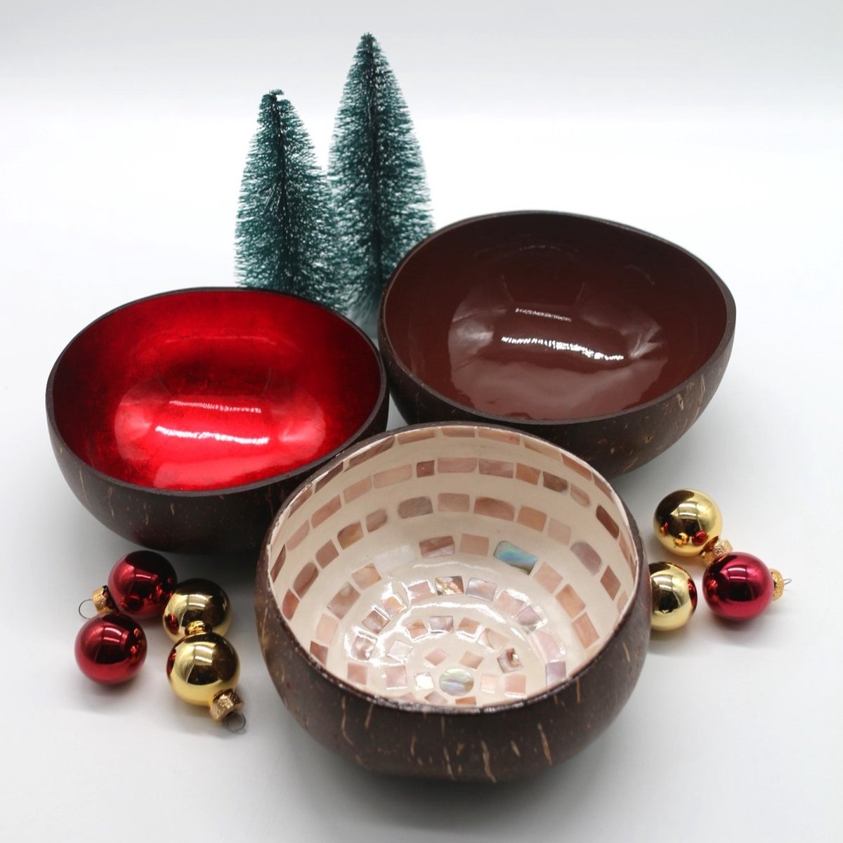 Set van 3 Kokosnootkommen – Cocohana Giftset – Inclusief Geschenkverpakking – Origineel Kerstcadeau voor Haar – Handgemaakte Bowls voor Ontbijt, Snacks en Decoratie – Perfect voor Feestdagen of Verjaardag