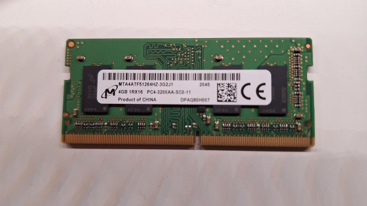 micron 4 GB 1RX16 PC4-3200AA-SC0-11 s0dimm MTA4ATF51264HZ-3G2J1 ddr4 laptop geheugen