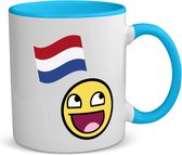 Akyol - nederlandse vlag smiley koffiemok - theemok - blauw - Nederland - nederlanders - boeren - verjaardagscadeau - kado - 350 ML inhoud
