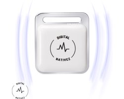 Digital Nativez Bluetooth tracker wit - compacte AirTag - Bluetooth - Koffer AirTag - geschikt voor Apple en Android - Geen abonnement - Waterdicht - Wereldwijde dekking - Gratis keykoord en batterij - Black Friday