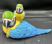 Decoratief beeld "papegaaien op elkaar"- meerkleurig - polyresin - hoogte 9 x 14 x 10 cm - Woonaccessoires - Decoratieve beelden - Vogels
