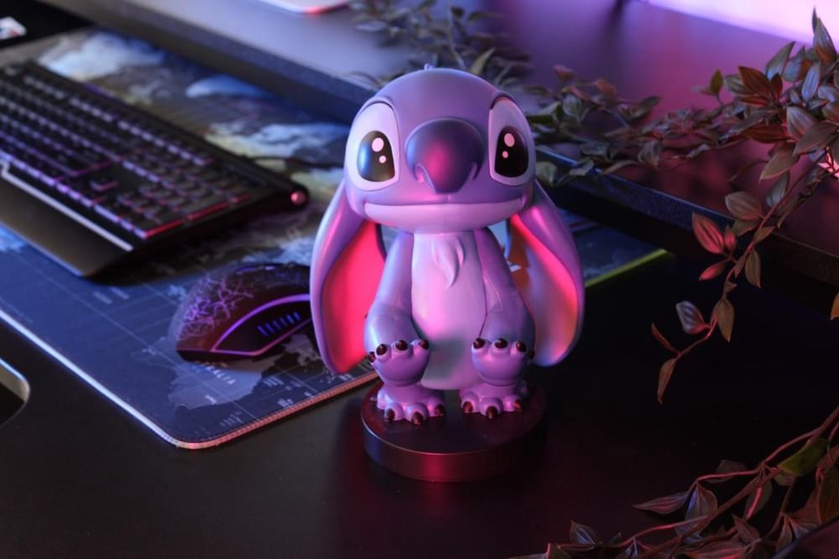 Cableguys Figurine Gaming Disney Hula Stitch - Accessoire Support pour  Manette ou Smartphone - Câble USB Inclus - 20 cm : : Jeux vidéo
