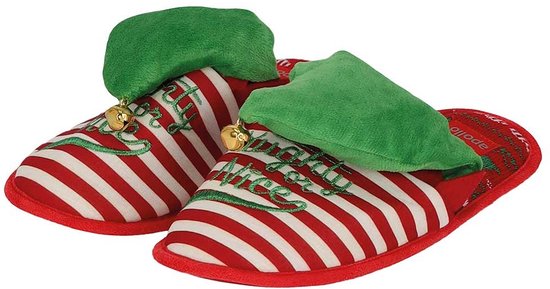 Rode en witte gestreepte kerstsloffen met een groene elfmuts en goudkleurig belletje. Borduurwerk: Naughty or Nice.