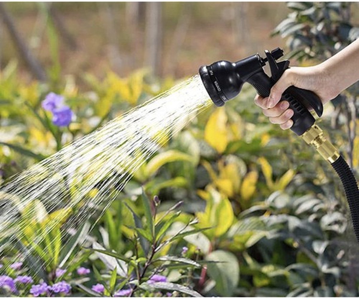Flexibele Tuinslang 5 tot 15 meter - GRATIS tas en koppelstuk - Tuinsproeier - Tuin Besproeien - Waterslang - Sproeikop - Garden Hose Tuinslanghouder - Sproeikop met 8 standen - Universele koperen fittings, lente, tuineren, bloemen, water – foto 7