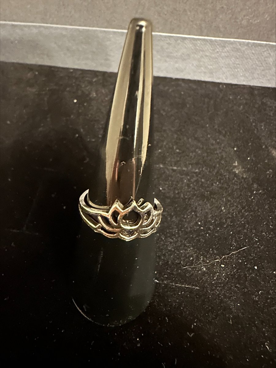 Zilverkleurige fantasie ring | Make up | Parfum | Moederdag | Verjaardagscadeau| Cadeautje| Valentijnsdag| Kado | sieraden | vaderdag | oorbellen | oorsieraden