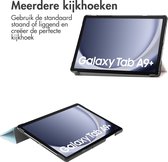 iMoshion Tablet Hoes Geschikt voor Samsung Galaxy Tab A9 Plus - iMoshion Design Trifold Bookcase - Meerkleurig /Sky