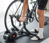 Velox Fietstrainer voor Binnen - Wheel On - Rolbank – 1000W – Indoor wielrennen - Smart Home Trainer – Comptabel met verschillende Apps!