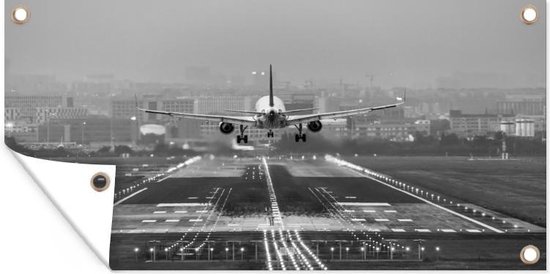 Tuinposter Vliegtuig landt in China - zwart wit - 60x30 cm - Tuindoek - Buitenposter