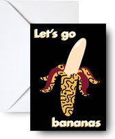 Studio Emo - 2 stuks - Let’s go bananas wenskaart met envelop grappige tekst - Verjaardagskaart - A6 kleurrijke print