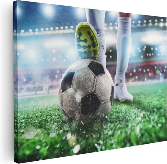 Artaza Canvas Schilderij Voetbalspeler Met De Bal In Het Stadion - 40x30 - Klein - Foto Op Canvas - Canvas Print