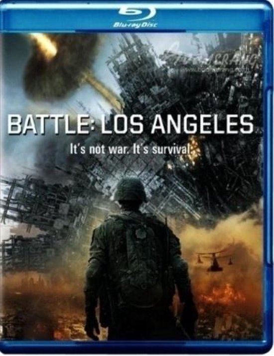 Blu-ray hoes met soldaat die naar verwoeste stad kijkt. Tekst: BATTLE: LOS ANGELES. It's not war. It's survival.