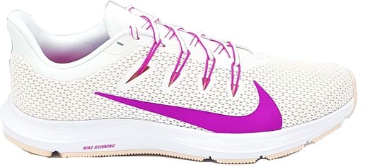 Wmns Nike Quest 2 Summit White/ Fire Pink Maat 38