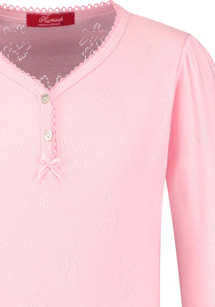 Exclusief Luxueus Kinder nachtkleding van Hanssop, zacht koraal-roze Hanssop pyjama, elegant, luxe pure katoen. Hanssop pyjama, lange mouwen, luxe vervaardigde knoopsluiting, parelmoer knoopjes. Onderstuk is een lange broek, maat 116