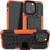 Bandentextuur Schokbestendig TPU + pc-beschermhoes met houder voor iPhone 13 Pro (oranje)